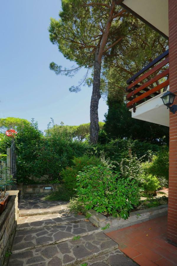 Spaziosa Villa Bifamiliare كامباغنانو دي روما المظهر الخارجي الصورة